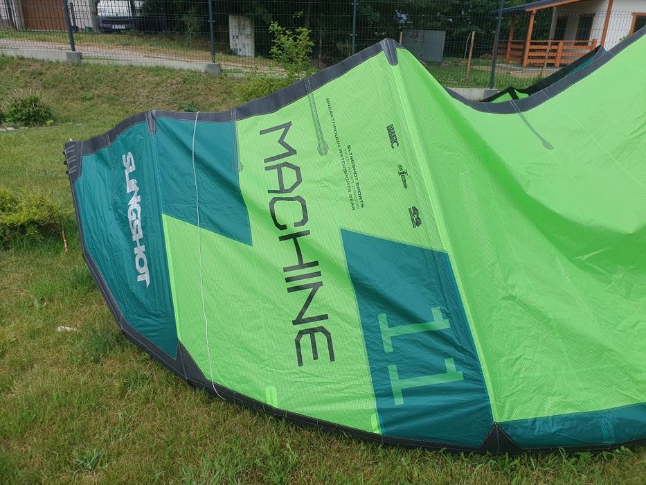 Sprzedam, zamienię Latawce, kite Slingshot machine v1 8m2 i 11m2 + bar sentry v1 20cali
