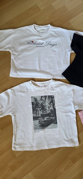 Продам футболки  9-10 років у відмінному стані