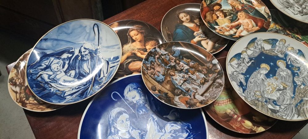 Pratos de Natal Vista Alegre, vários anos vários preços