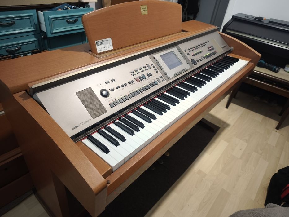 Pianino cyfrowe Yamaha CVP 305C