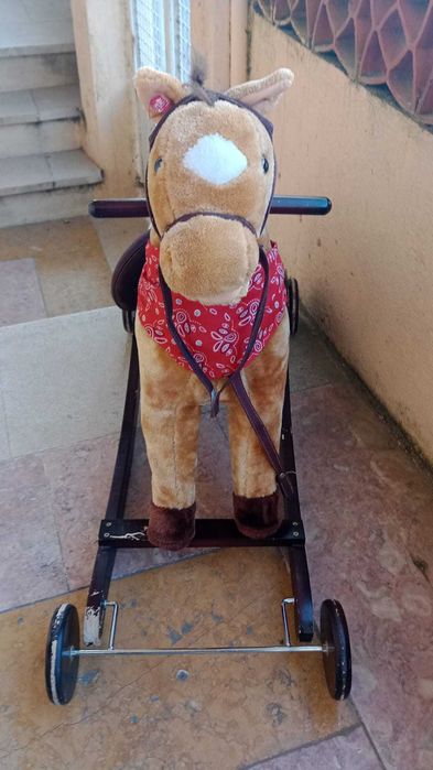 Cavalo de balanço