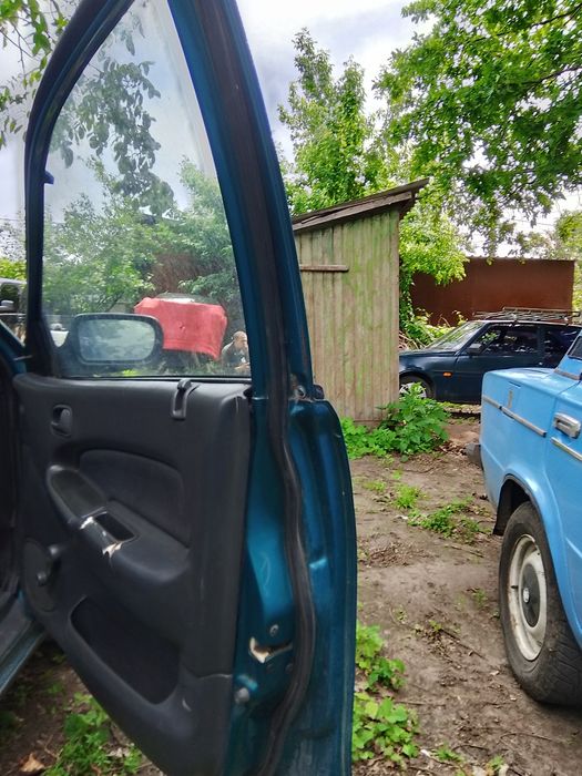 Двери Мазда 323 ба, mazda 323ba