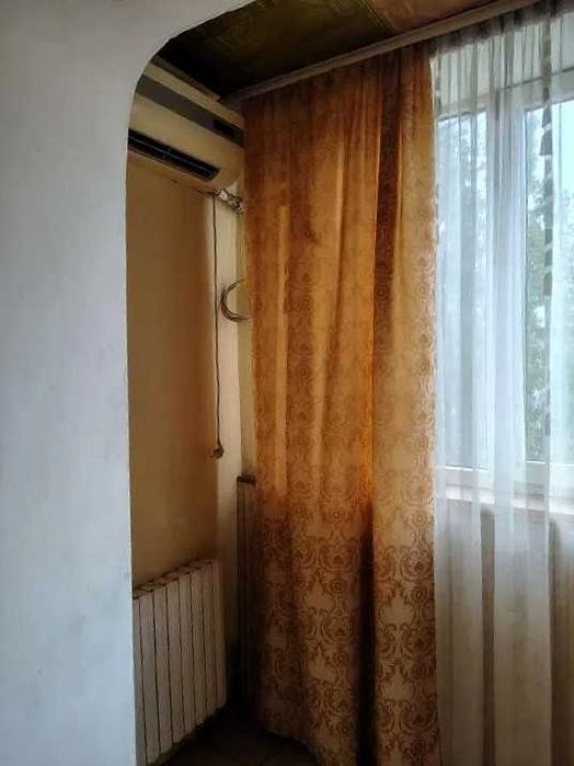 Кімната в квартирі Князя Володимира Великого Балкон 3 сусіда Терміново