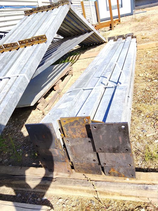 Konstrukcja stalowa z demontażu 6mx5m-270cm