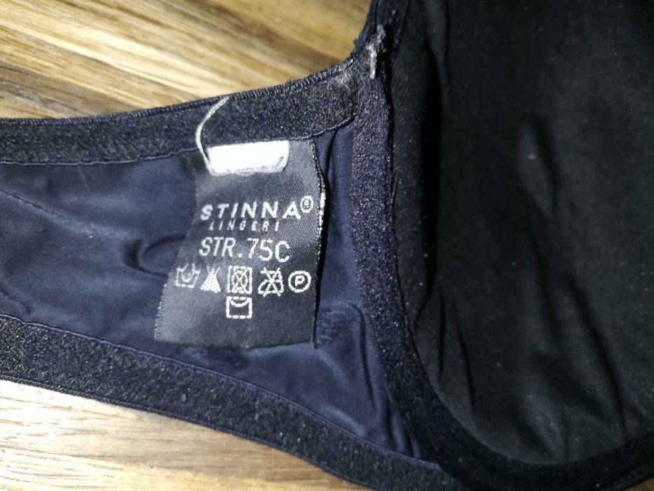 Czarny stanik/biustonosz push up rozm. 75C