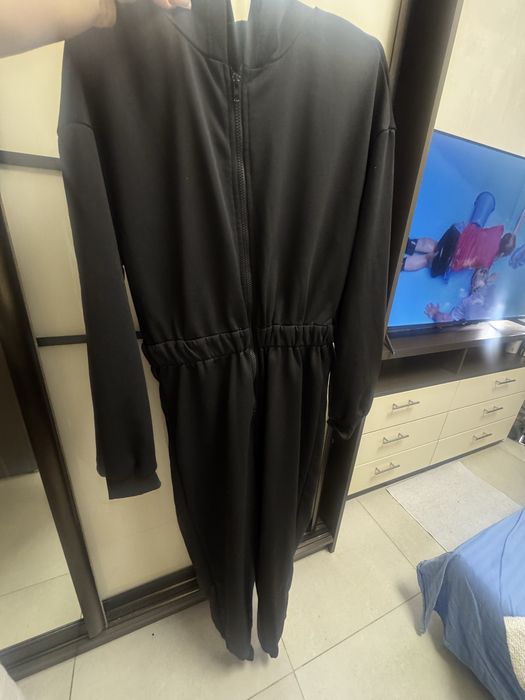 Жіночий комбінезон