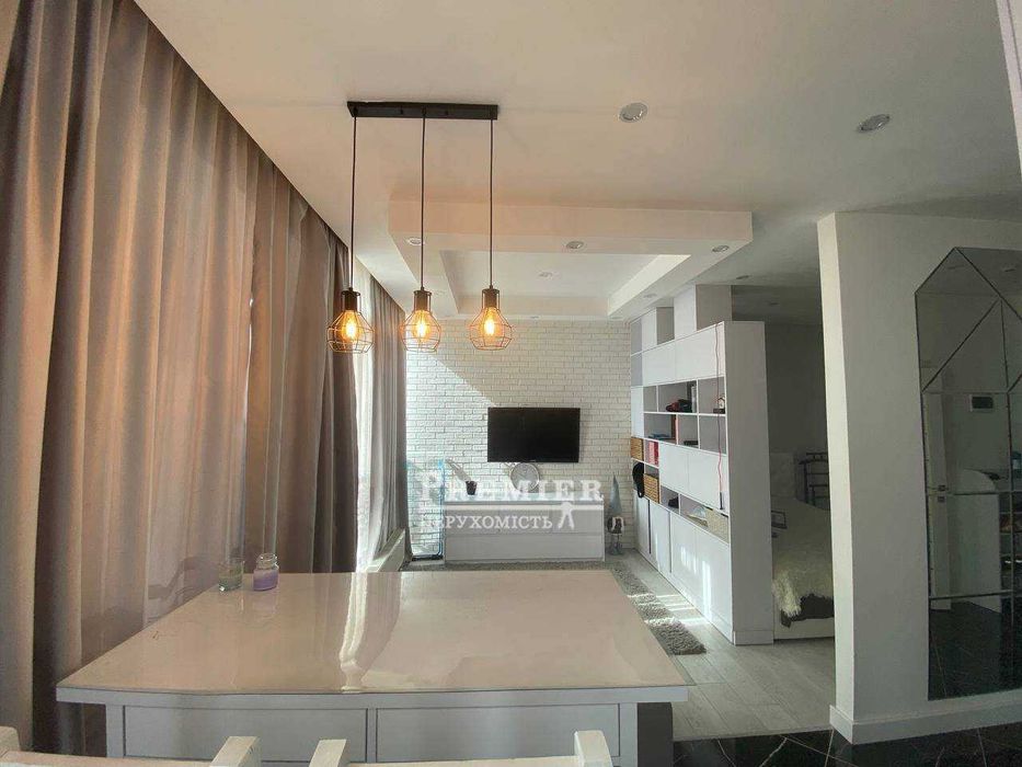 Студія в новому ЖК Центр Одеси. Дизайнерський ремонт