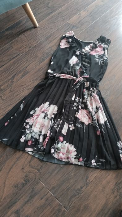 Sukienka z Shein S w kwiaty