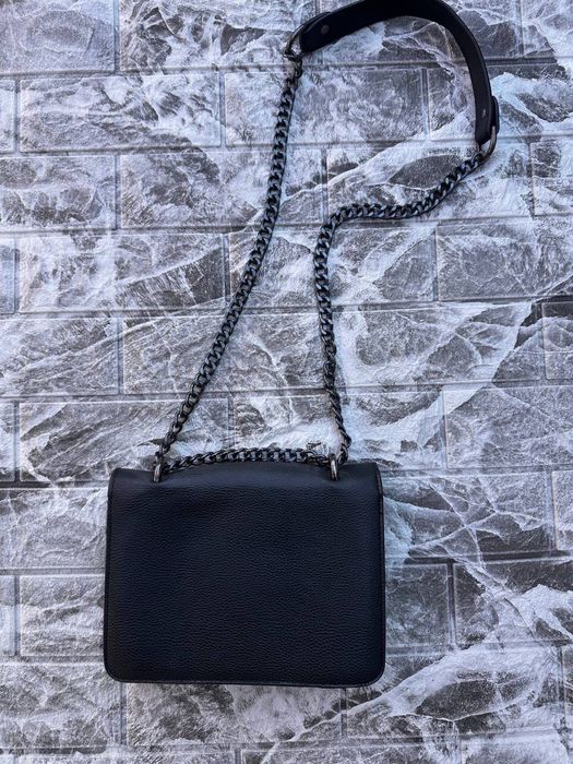 Сумка Yves Saint Laurent чорна на ланцюжку