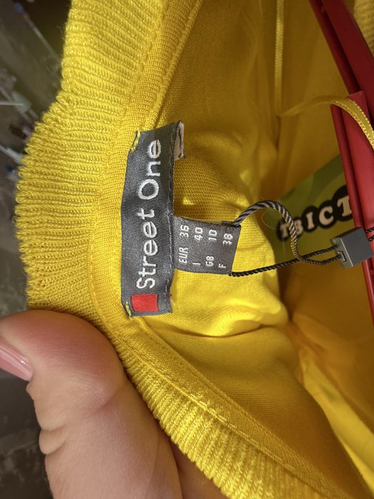 Трикотажная кофта