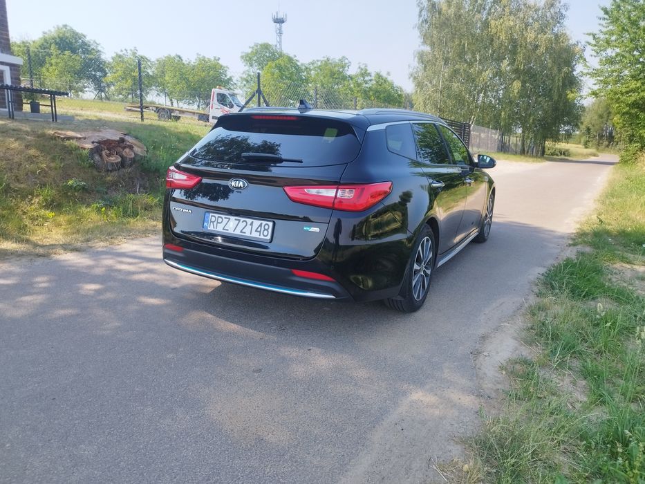 Kia Optima kombi  2.0 GDI PHEV 205 km