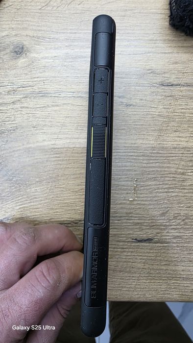 Samsung S24 Ultra etui Spigen