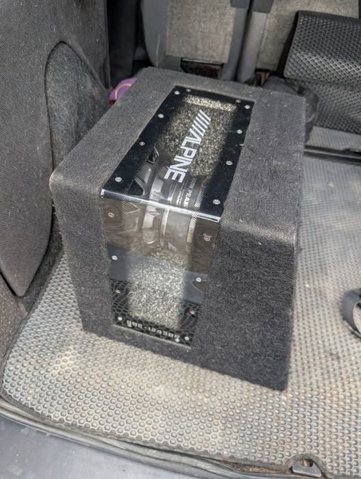 Сабвуфер alpine 800w