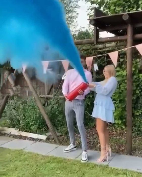 Балон з Фарбою для Gender Party, балон для гендер паті, дим і хлопавки