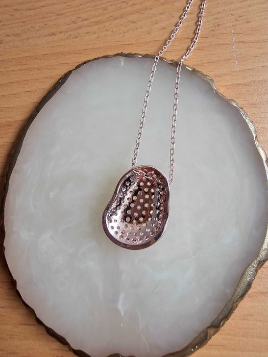 Colar em rose gold com zircónias cintilantes