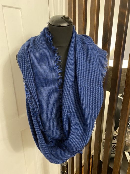 Gola Zara Azul e preto