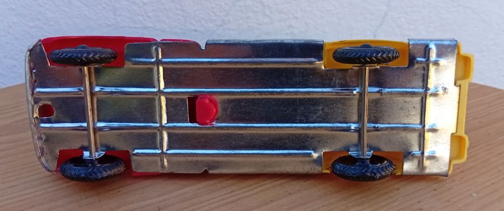 Brinquedo antigo português Camião dos Bombeiros