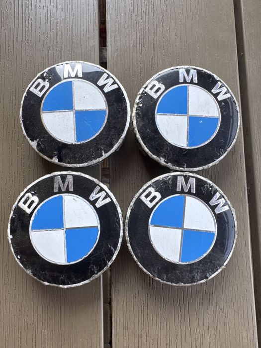 Заглушки на диски BMW