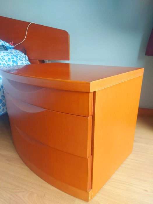 Mobília de Quarto Completa – Madeira de Faia – Em Bom Estado