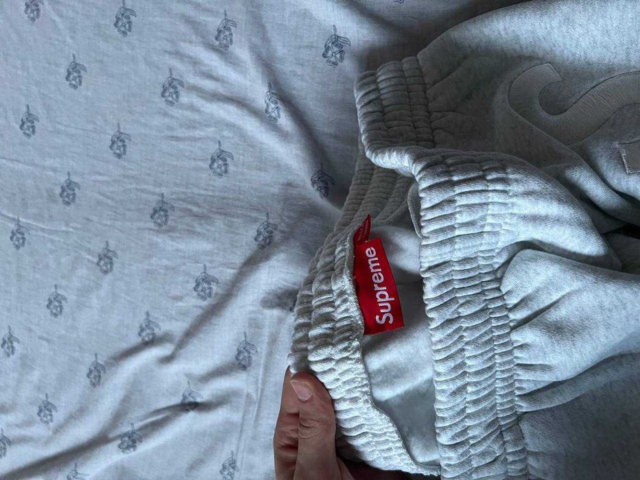 Supreme spodnie szare sportowe S LOGO L nowe