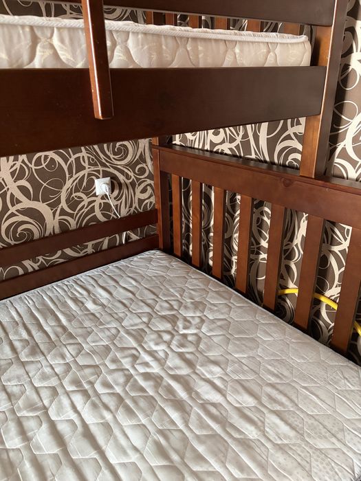 Продам двохярусне дитяче ліжко