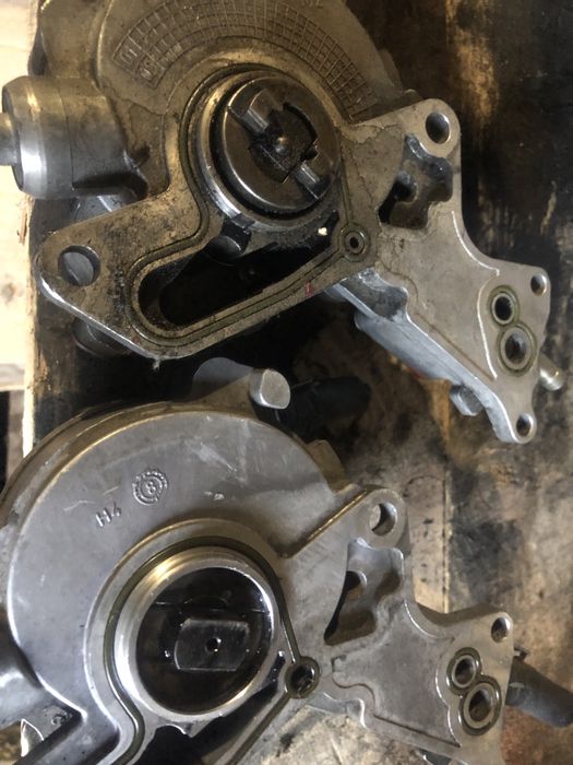 Вакумний насос Шкода пассат б5 Октавія, Гольф 4, Толедо, Ауді А3