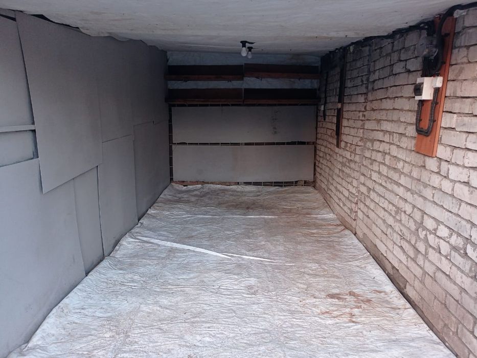 Продам гараж в кооперативе