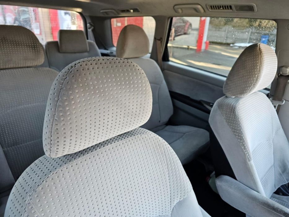 Mitsubishi Grandis 2.4 LPG 6 osobowy