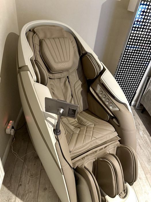 Fotel masujący iRest Maesthron A801 3D | Zero Gravity | 3,5 roku gwara