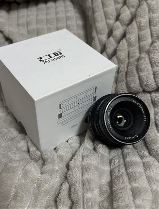 обʼєктив 7Artisans 25mm f/1.8