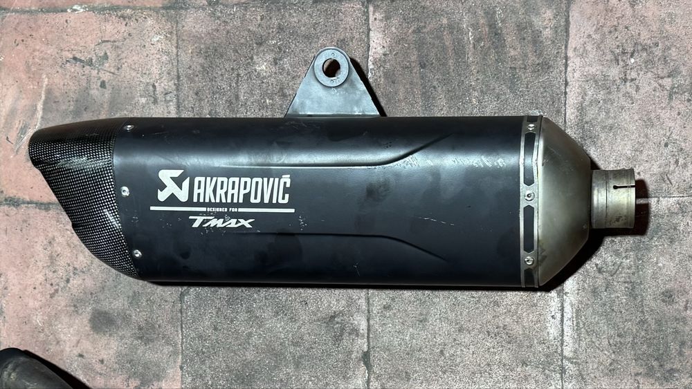 Ponteira akrapovic tmax 530/560