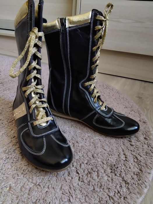 Нові демісезонні чобітки , 37 р., натуральна шкіра, Турція