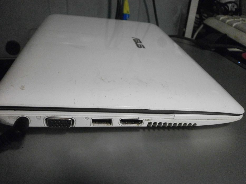 Asus Eee PC 1015B