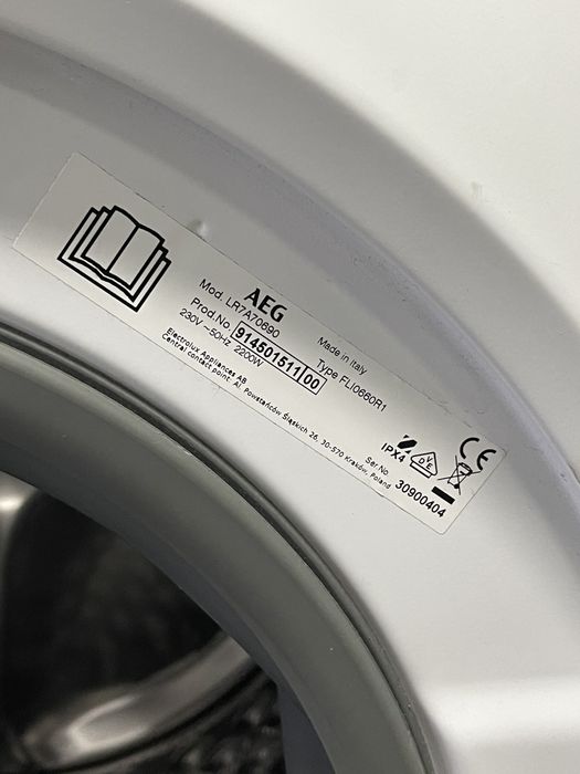 Пральна машина з фунцією парового освіження AEG LR7A70690