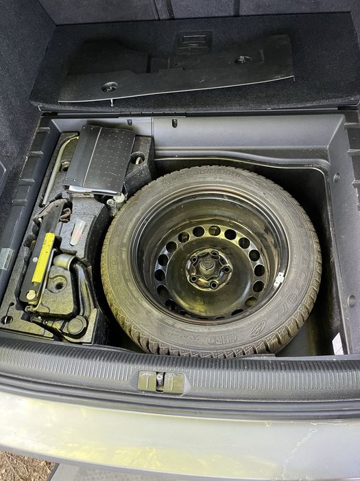 Продам Volkswagen Passat B6 1.6 бензин АВТОМАТ