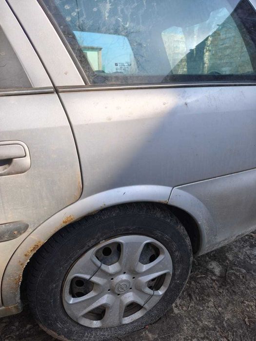 Продаж автомобіля Opel Vectra B