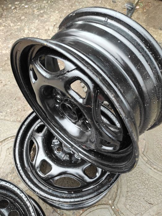 Диски автомобильные R13 и R14