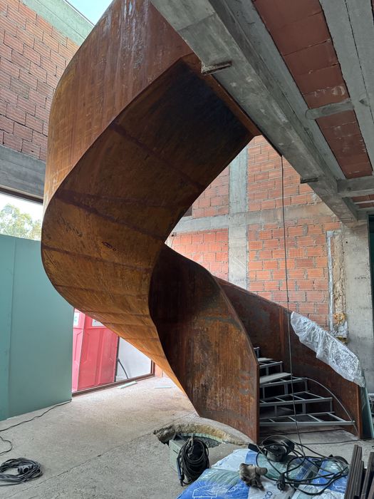 Escadas em ferro sob medida