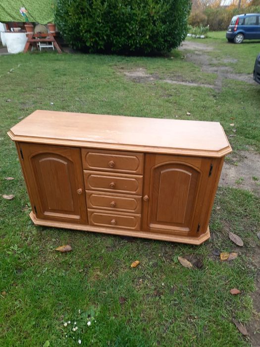 Na sprzedaż ładna komoda