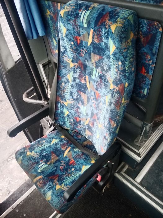 Fotele autobusowe regulowane podłokietniki pasy