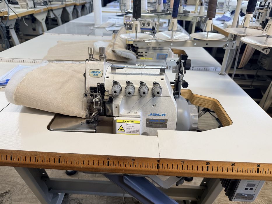 Overlock Jack JK-798TDI 5 nitkowy(Juki)g.transport ciężkie szycie 230V