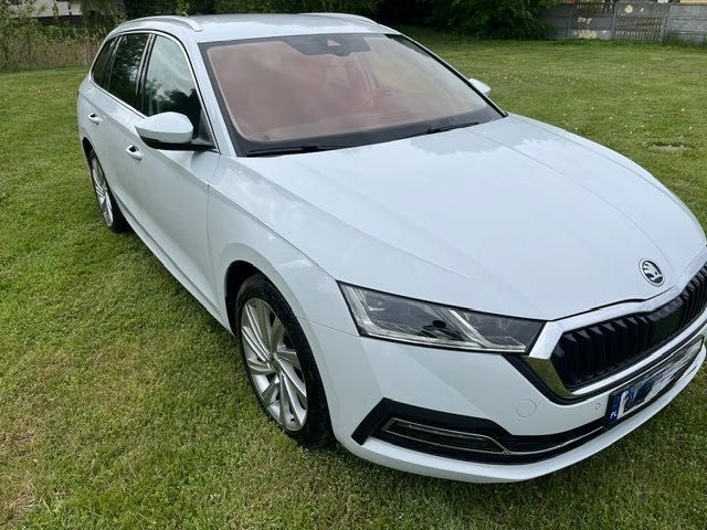 Skoda Octavia Kombi 2022, 59 900 km, 1.5 TSI 150 KM, manual FULL OPCJA