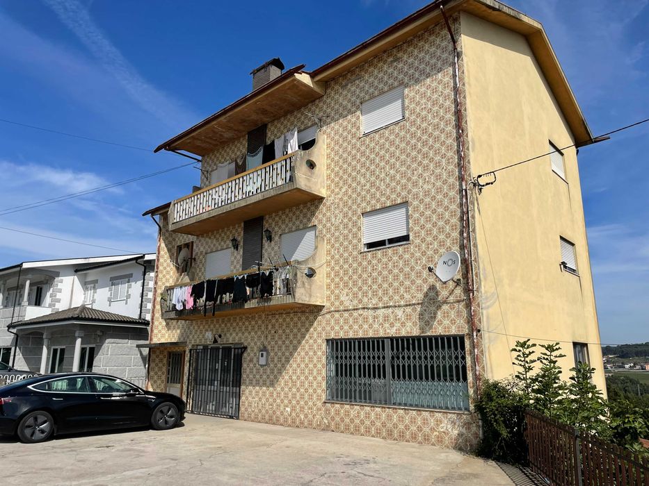 Prédio - Venda - Penafiel