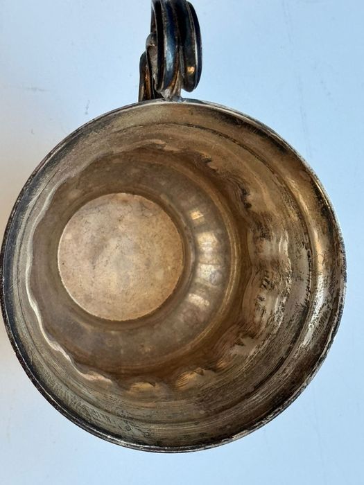 Продам чашку с блюдцем из серебра