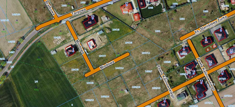 Sprzedam działki budowlane z warunkami zabudowy