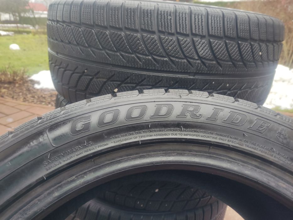 Opony zimowe 245/45 R18