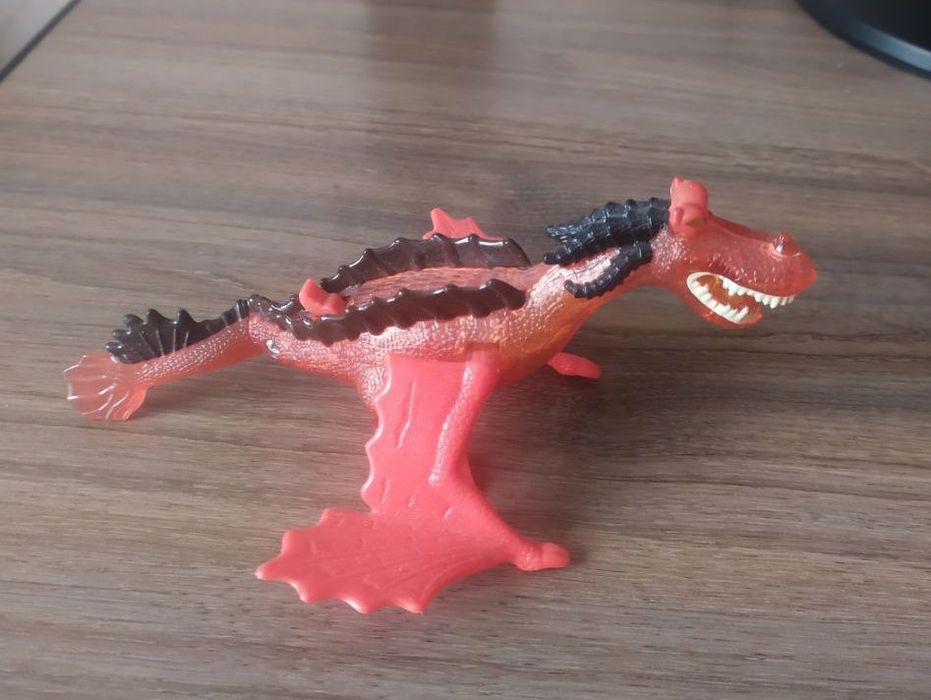 Дракон из Макдональдс (2010)