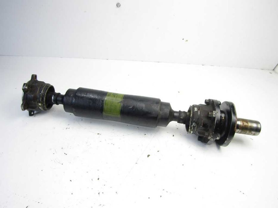 Mitsubishi Pajero III 3.2 DID wał napędowy tył tylny