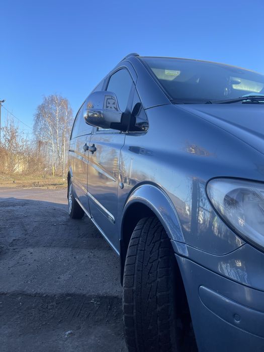Мерседес Віто 639 пасажир 111 автомат мерс