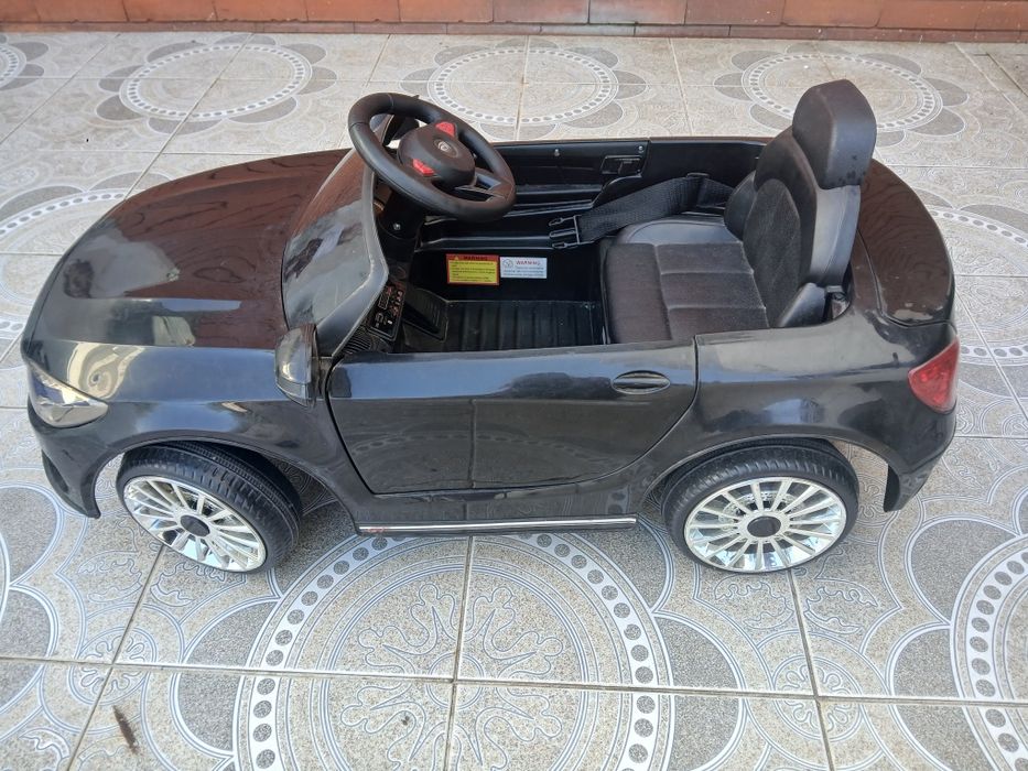 Carro de criança 12v com comando